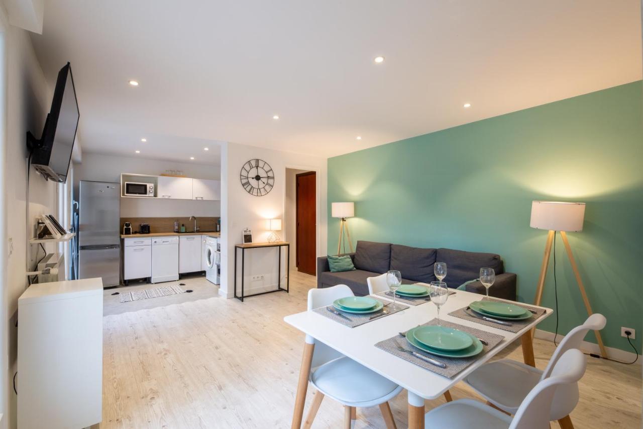 Meuble 2 Etoiles, Wifi, A 2 Pas Des Plages Fréjus Exterior photo