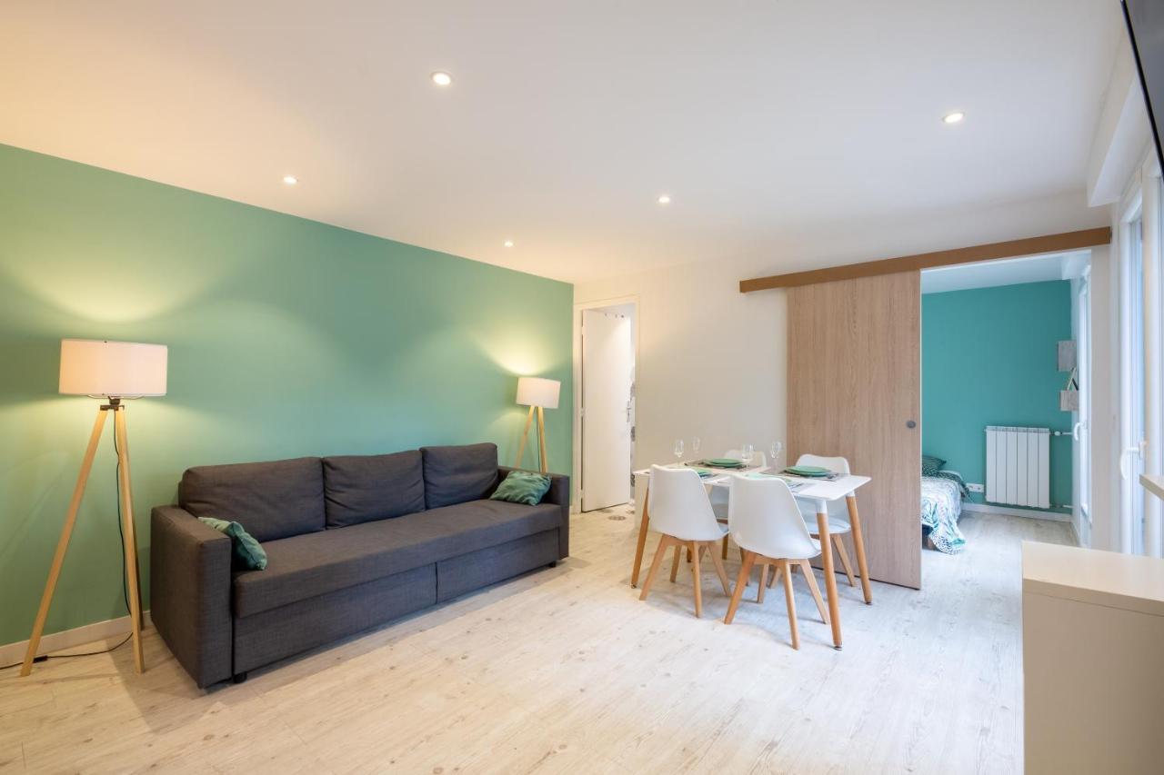 Meuble 2 Etoiles, Wifi, A 2 Pas Des Plages Fréjus Exterior photo